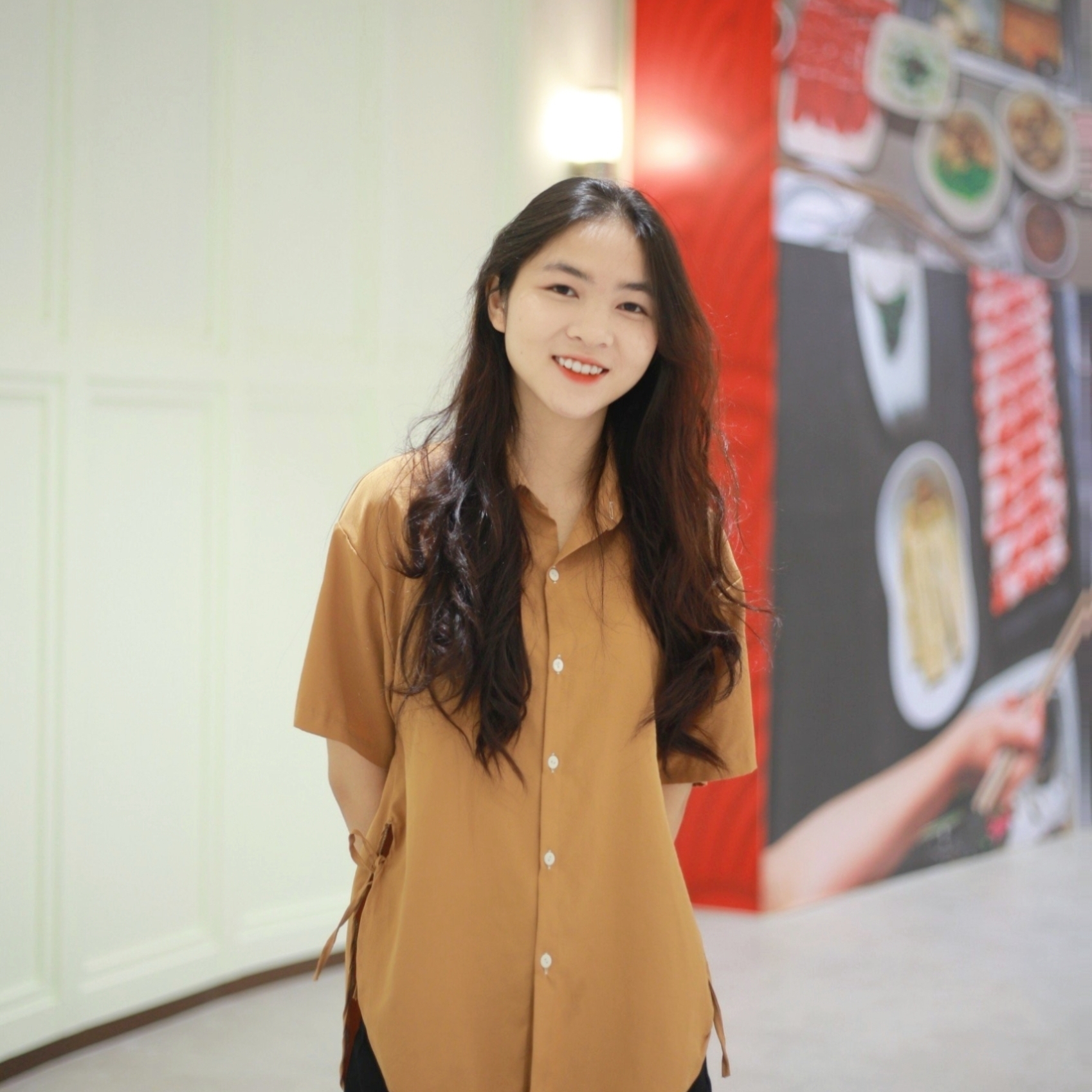 Khách hàng giờ vàng decor